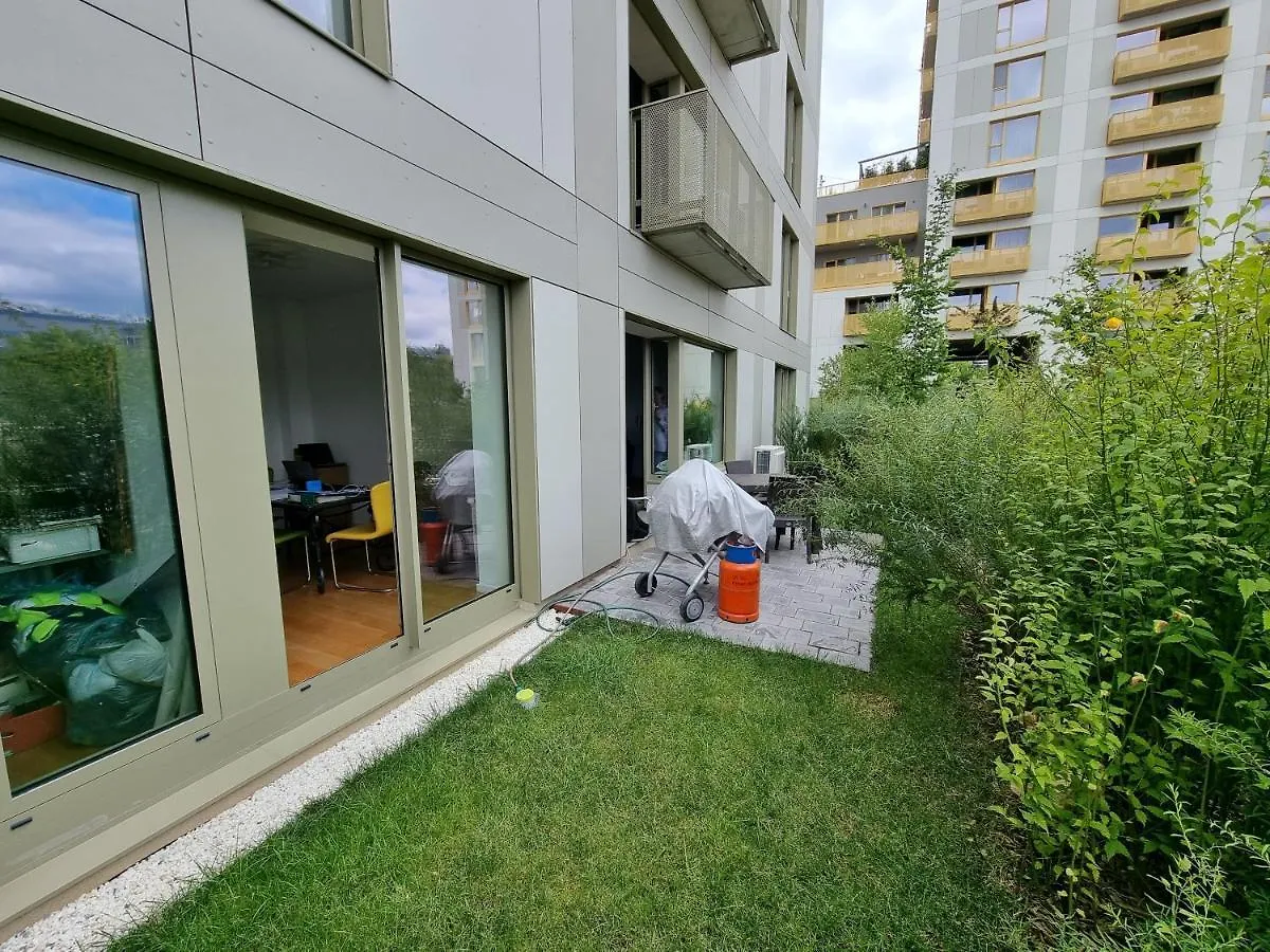 Aviatiei Park Luxury Apartments In ブカレスト ルーマニア