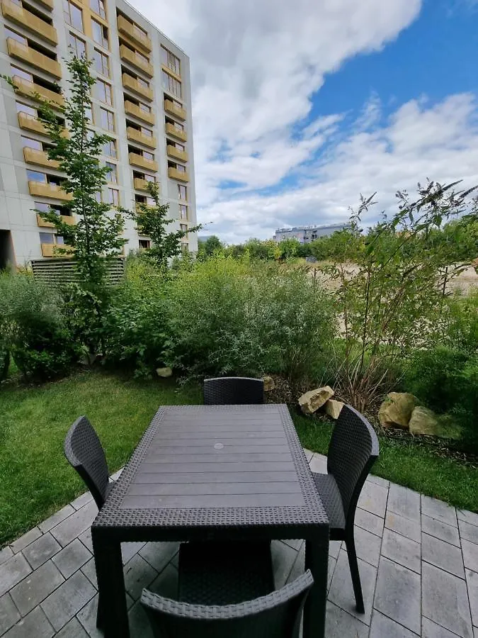 Aviatiei Park Luxury Apartments In ブカレスト ルーマニア