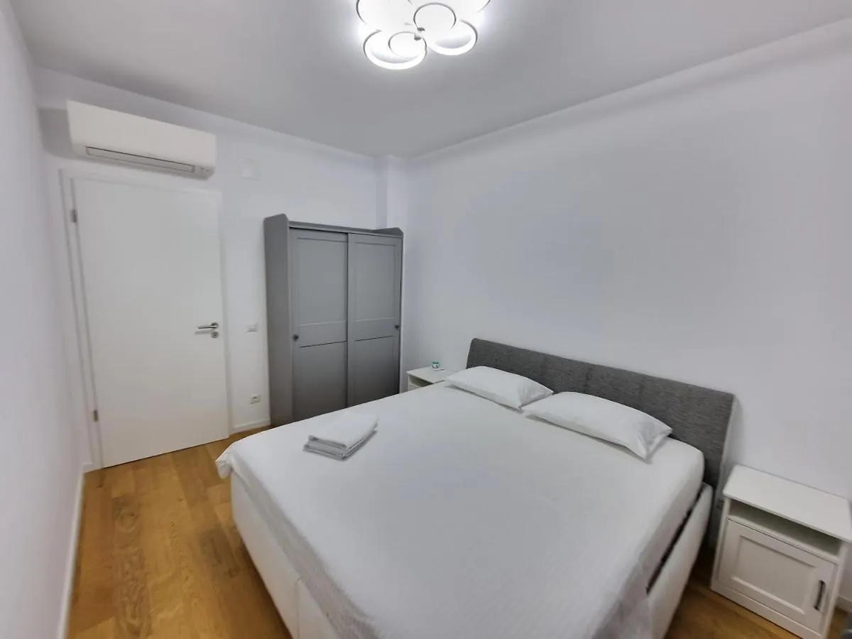 Aviatiei Park Luxury Apartments In ブカレスト ルーマニア