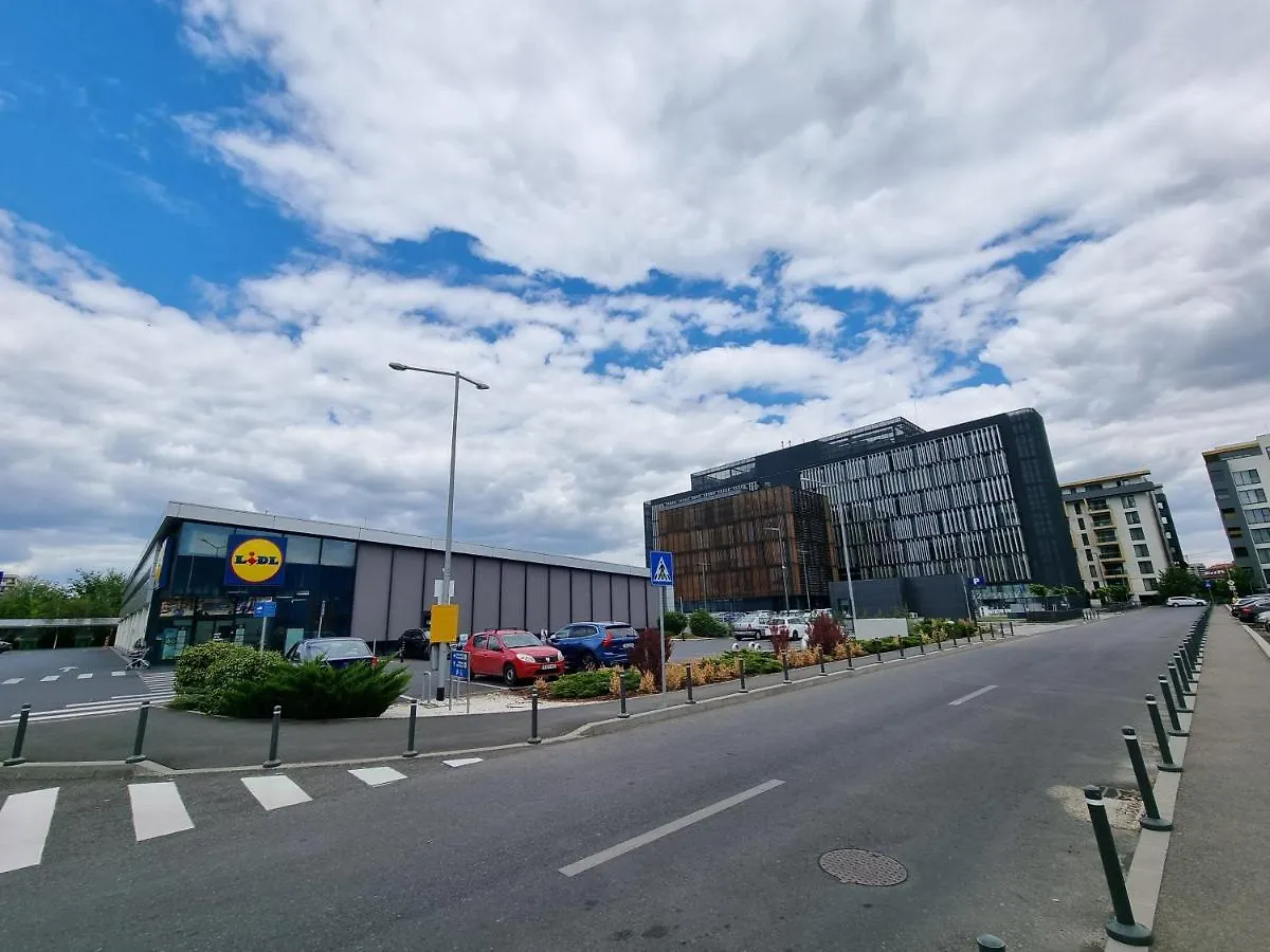 Aviatiei Park Luxury Apartments In Boekarest